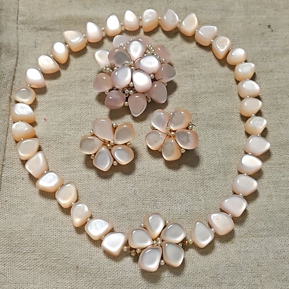 Vintage Signed Castlecliff Pink Parure MCM Necklace Earrings Set